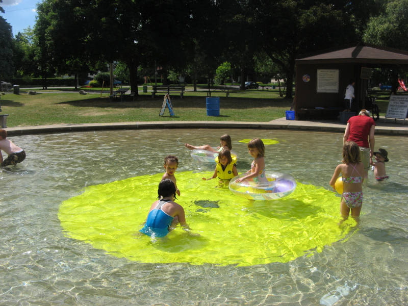 2007 07 13 Dundas Driving Park Pool
