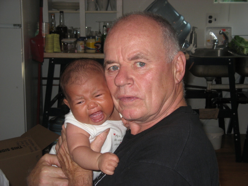 2007 07 20 Harper Freaking with Grumpa