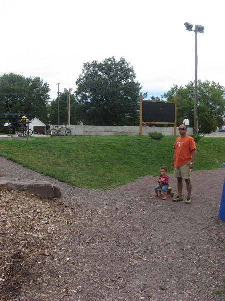 2007 07 20 Ruby and Papa Arrive at the Park
